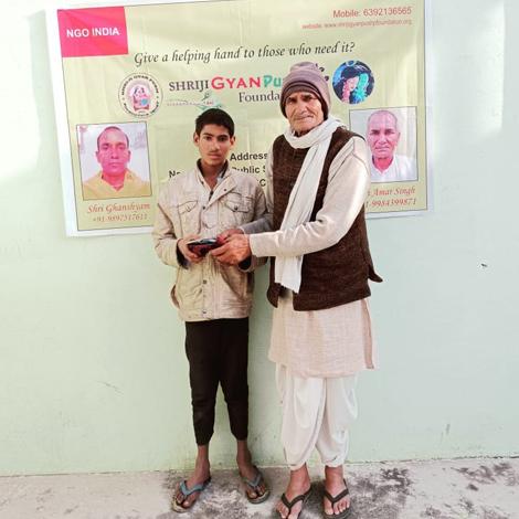 Cloth Distribution Gallery