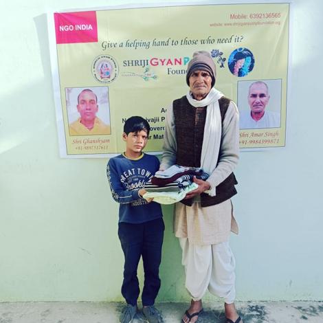 Cloth Distribution Gallery